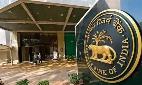 India Inflation Ticks Up, RBI Cuts Rates Amid Growth Push